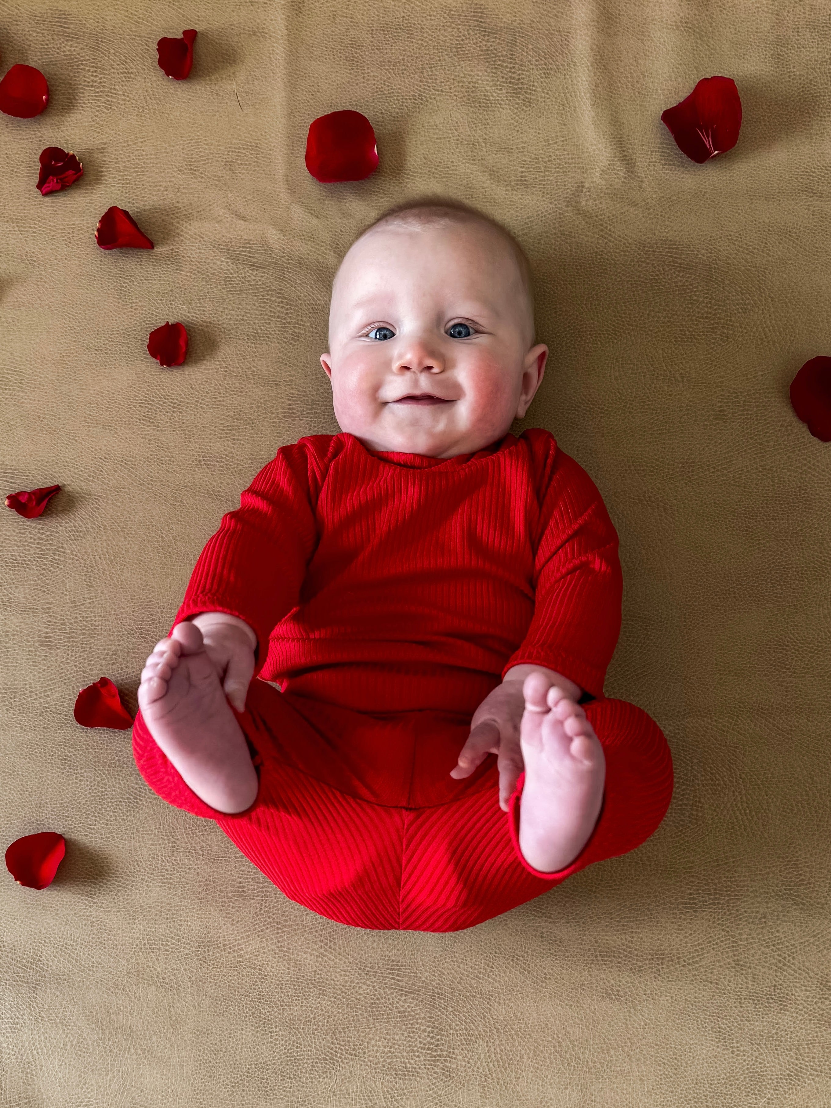 Red Ribbed Lounge Set