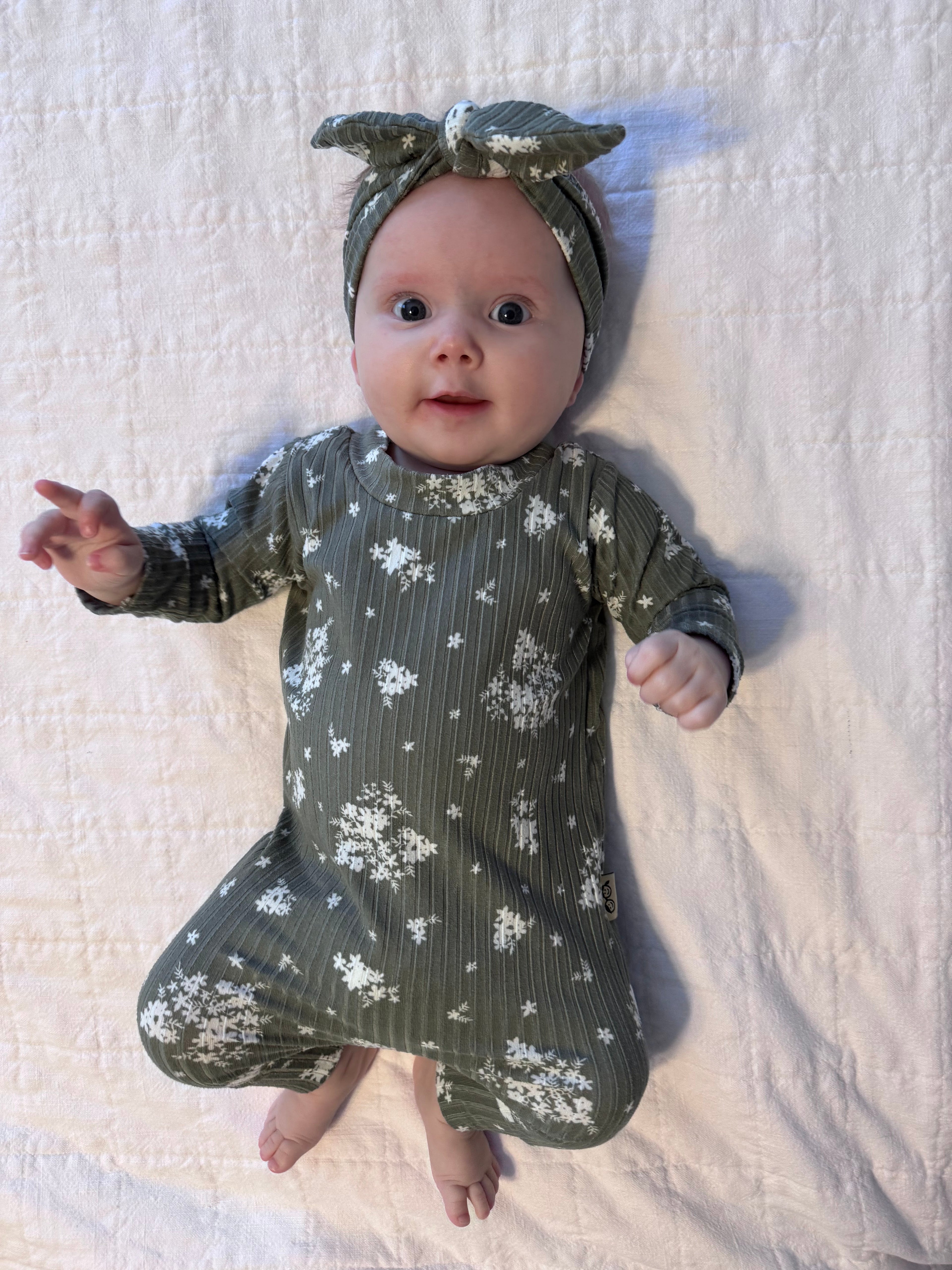 Minimal Floral Olive Ribbed Harem Romper
