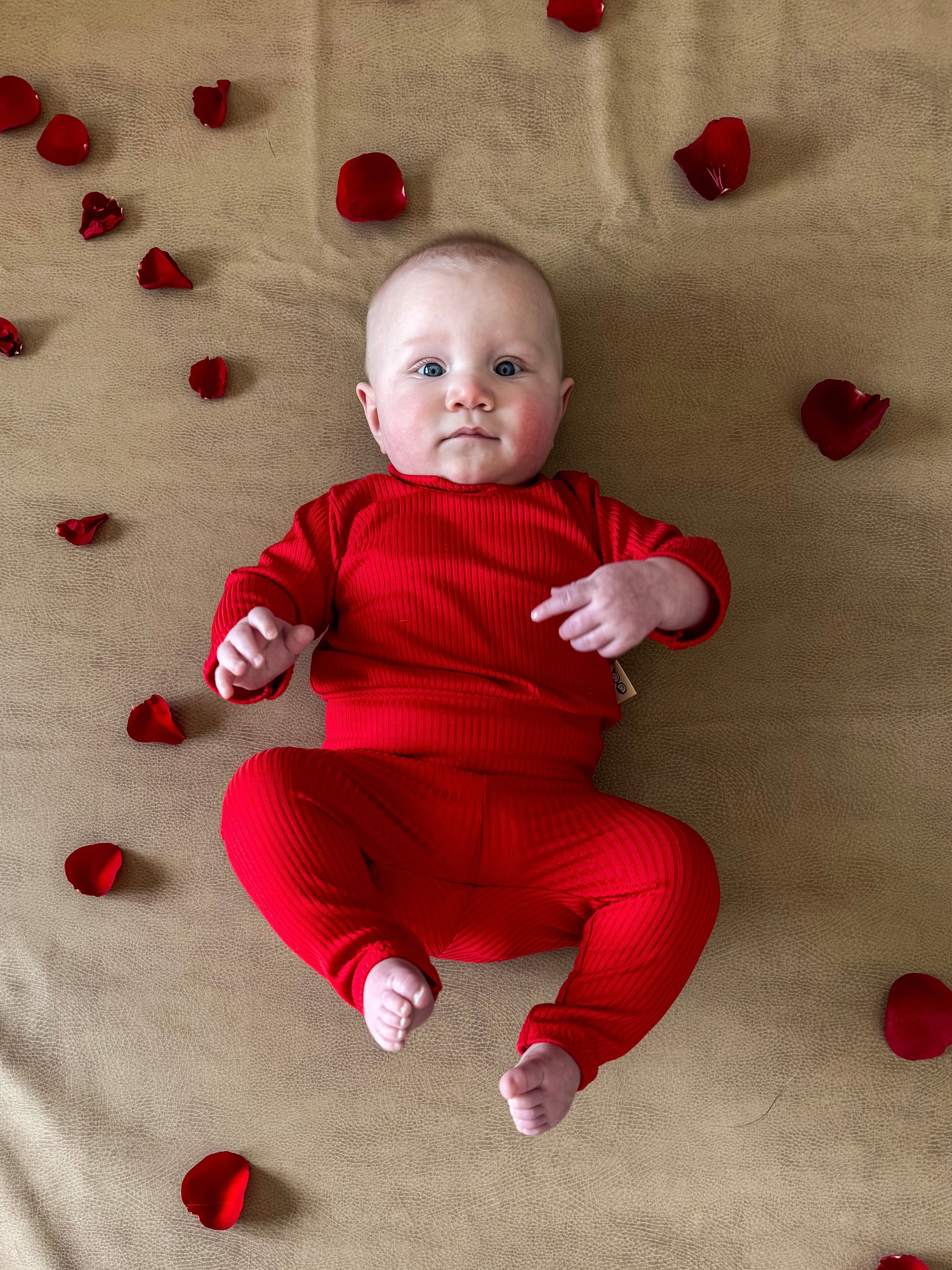 Red Ribbed Lounge Set