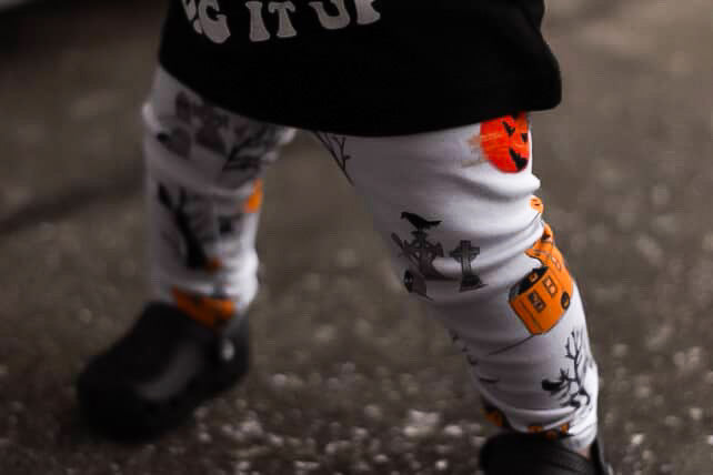 Cemetery Halloween Leggings