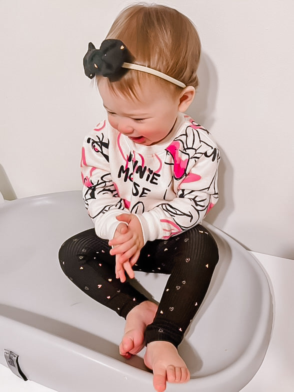 Dainty Hearts on Black Ribbed Leggings