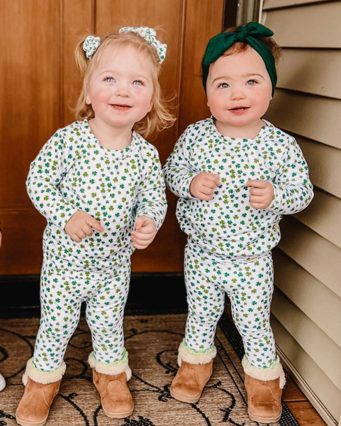 Dainty Shamrocks Lounge Set