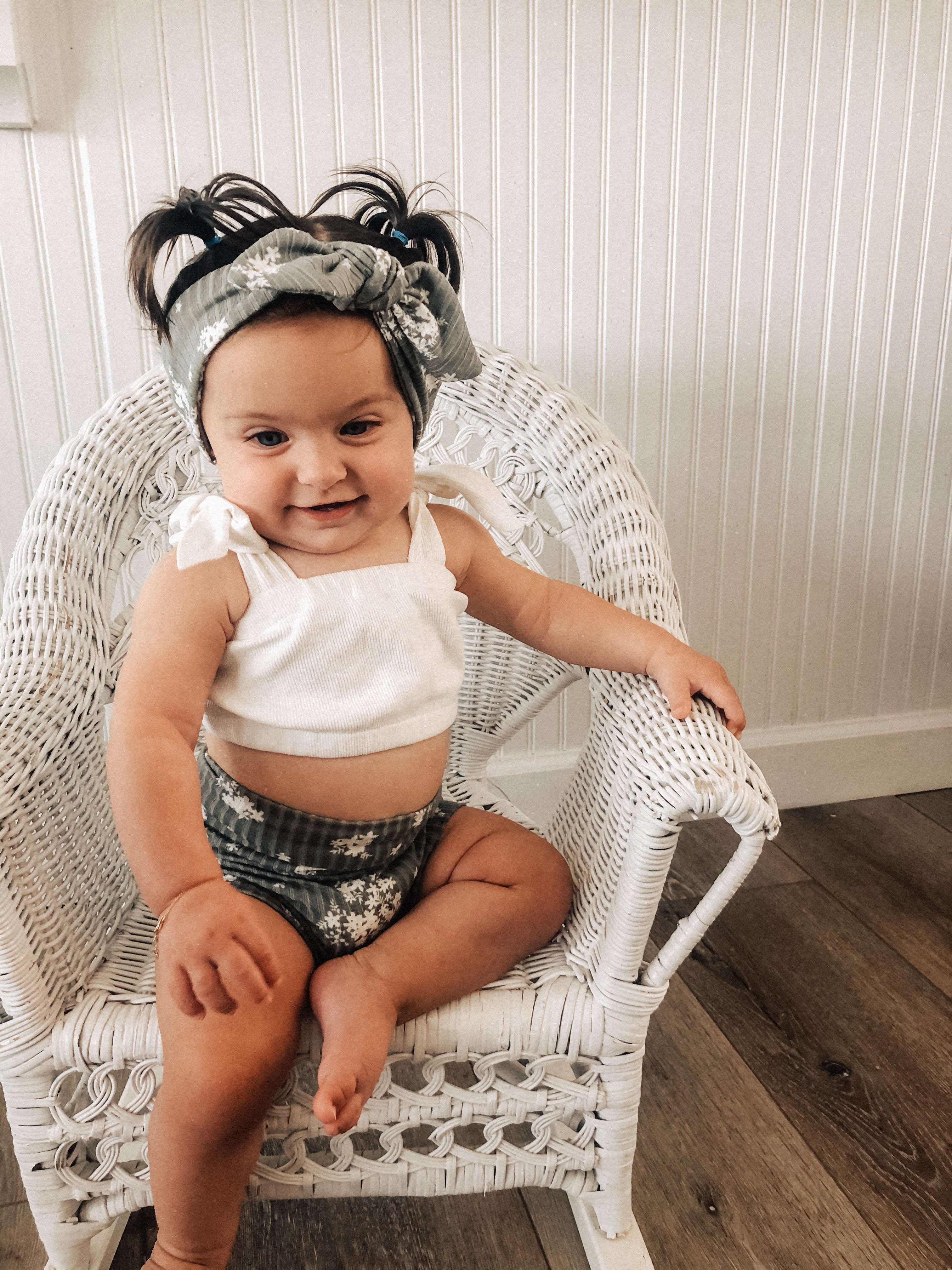 Minimal Floral Olive Ribbed Headbands