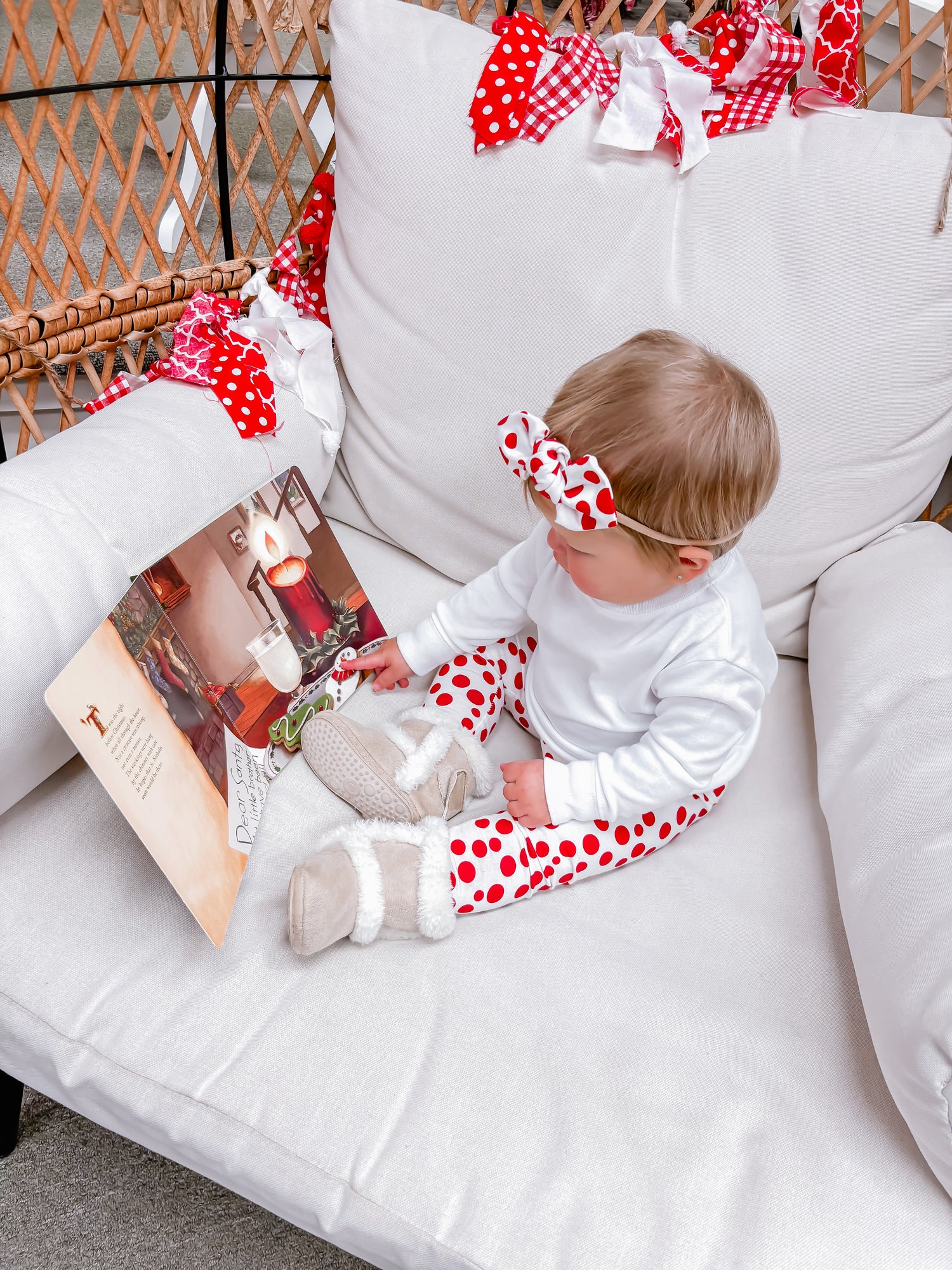 White Red Polka Dots Leggings