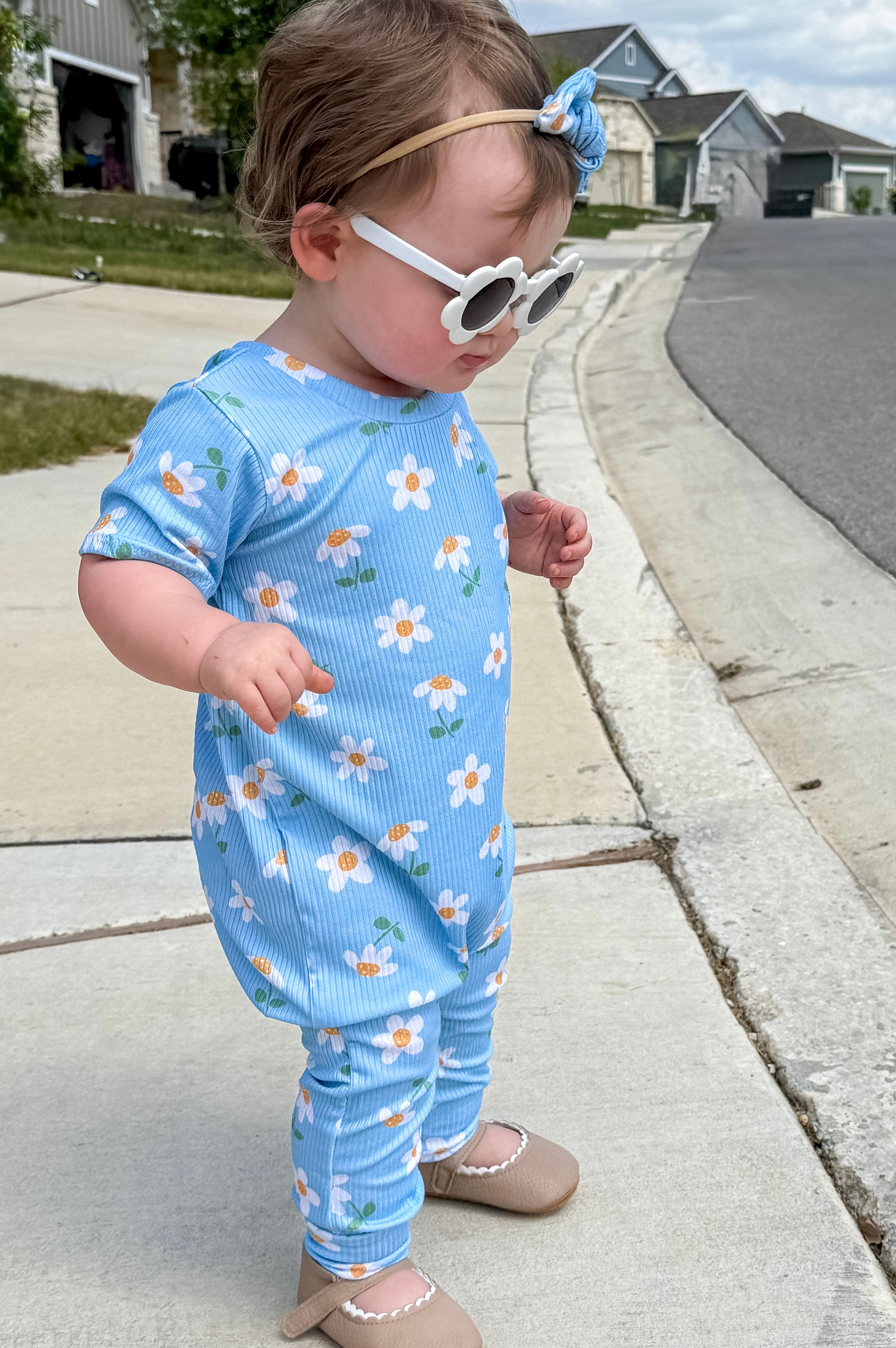 Blue Sky Daisies Ribbed Harem Romper