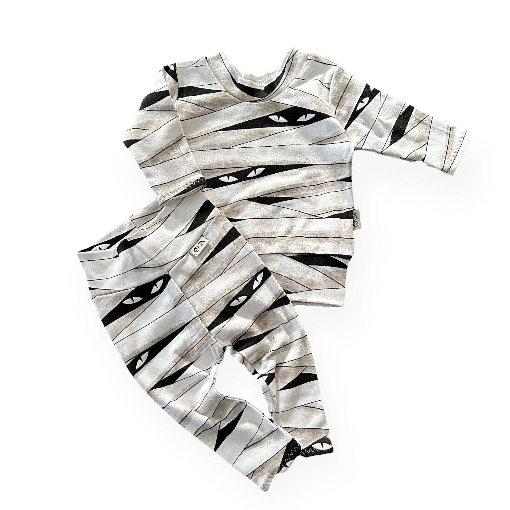 White Mummy Lounge Set