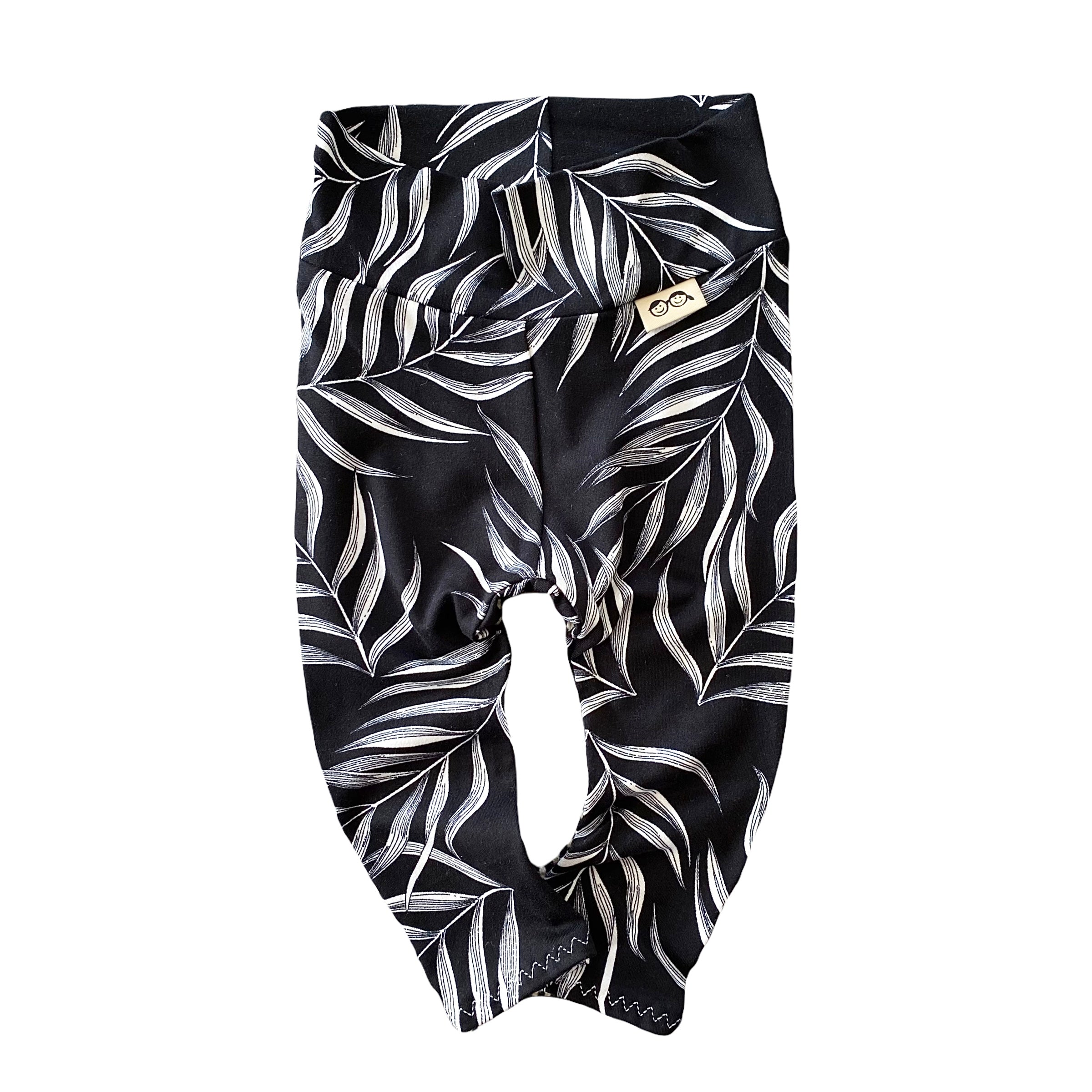 Black Pampas Leaves Lounge Set