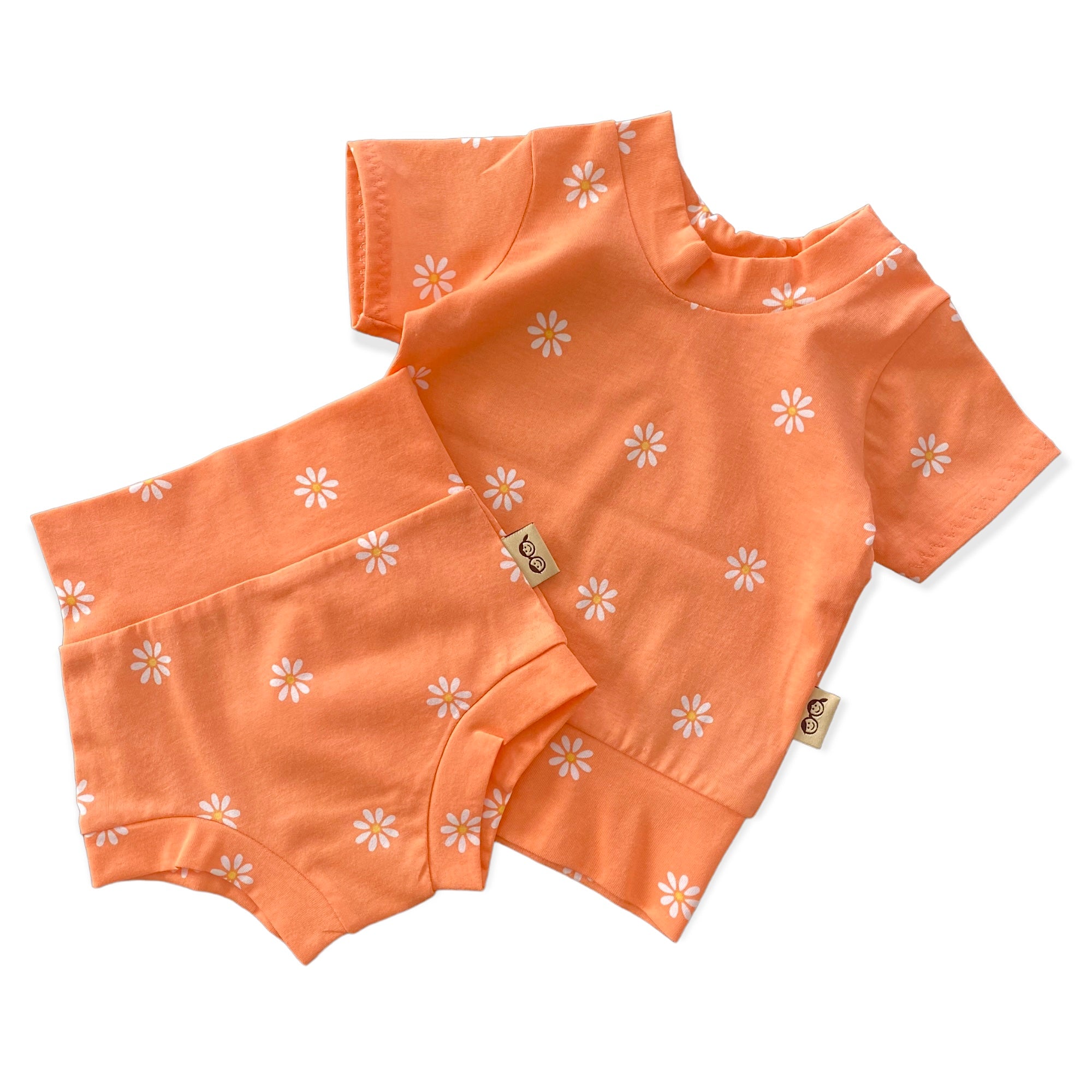 Daises on Peach Summer Lounge Set