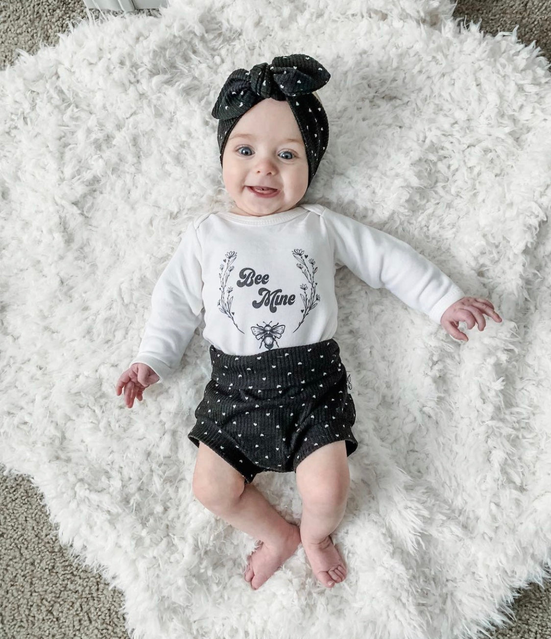 White Hearts on Black Ribbed Bummies