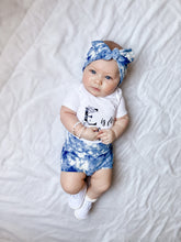 Baby Girl in Denim Tie Dye Ribbed Bummies