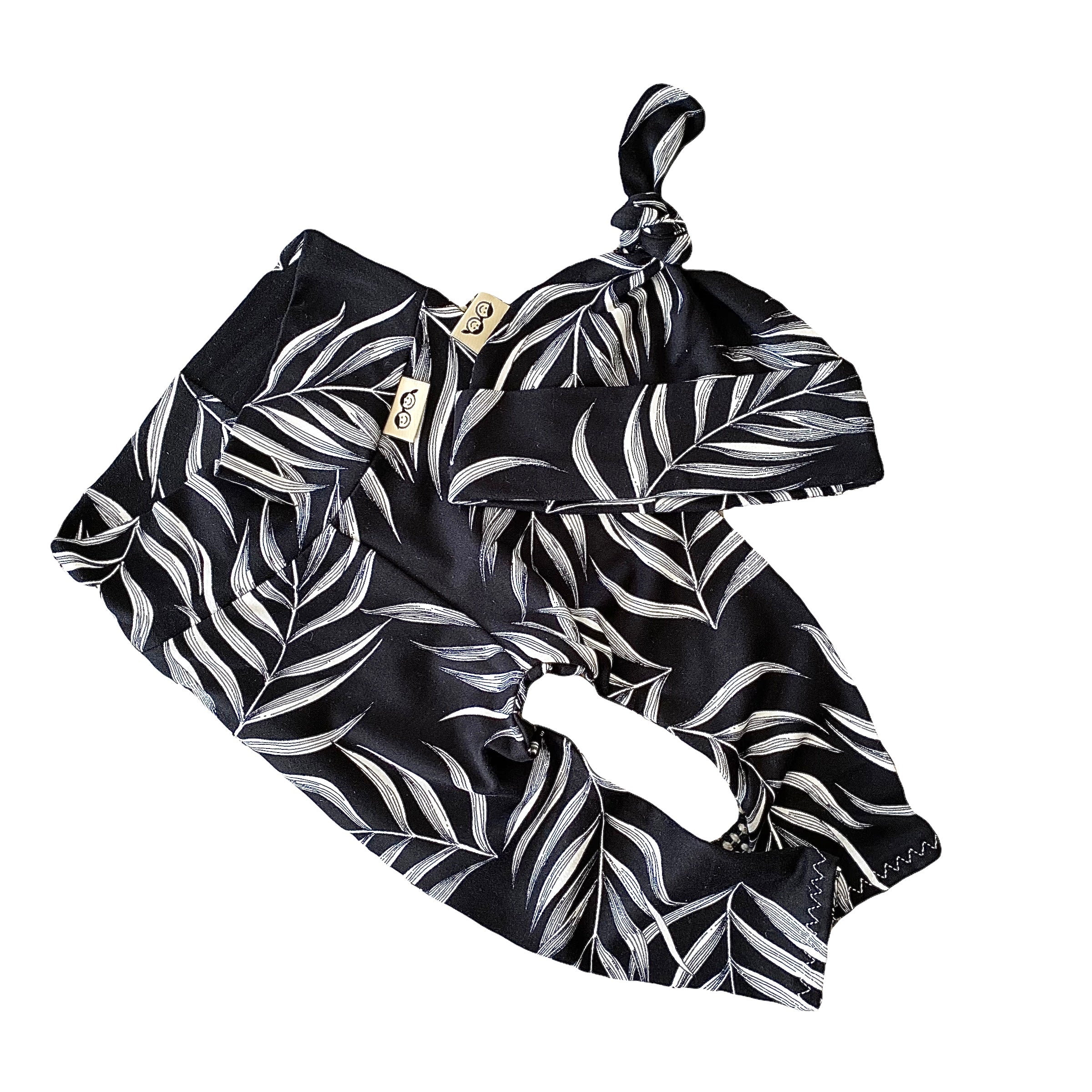Black Pampas Leaves Leggings and/or Knot Beanie