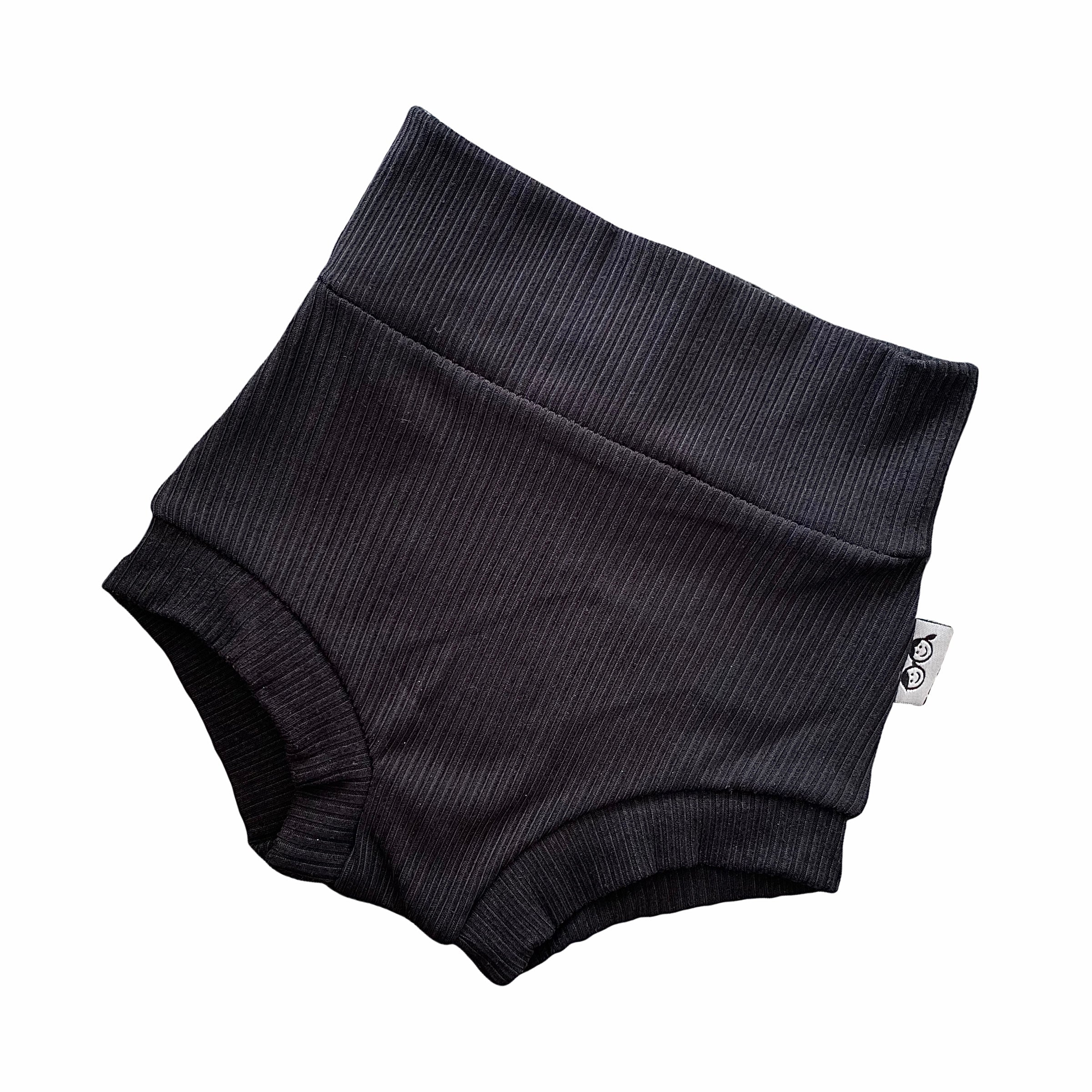 Black Ribbed Bummies