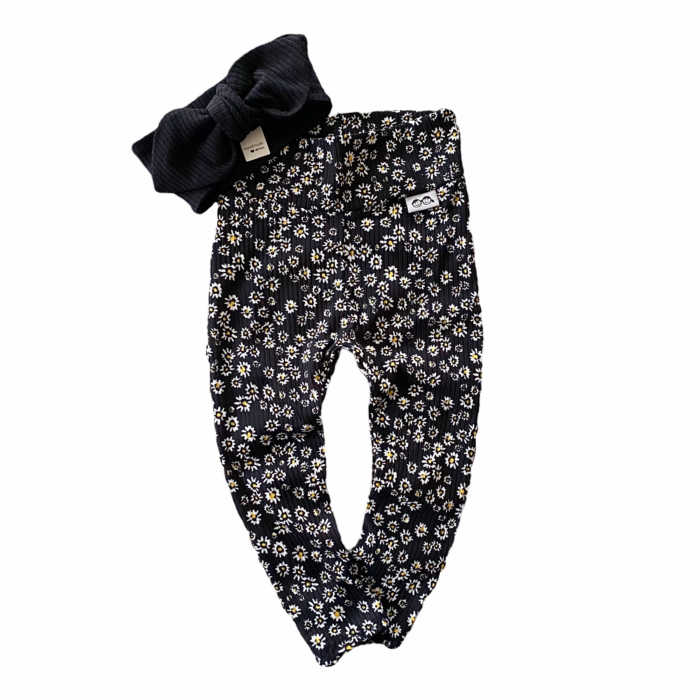 Chamomiles on Mix and Match Leggings with Black Rib Headband