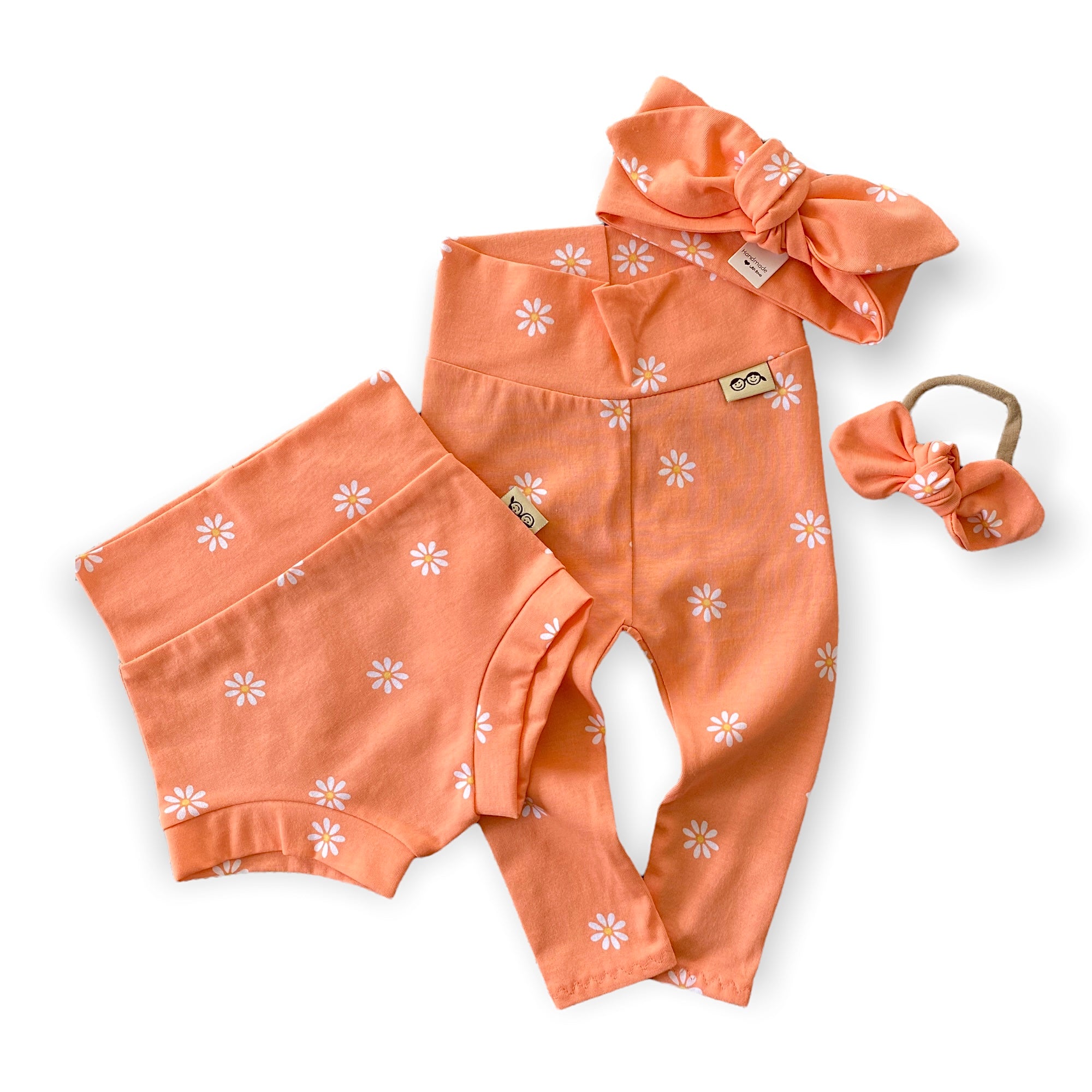 Daisies on Peach Bummies and/or Headbands