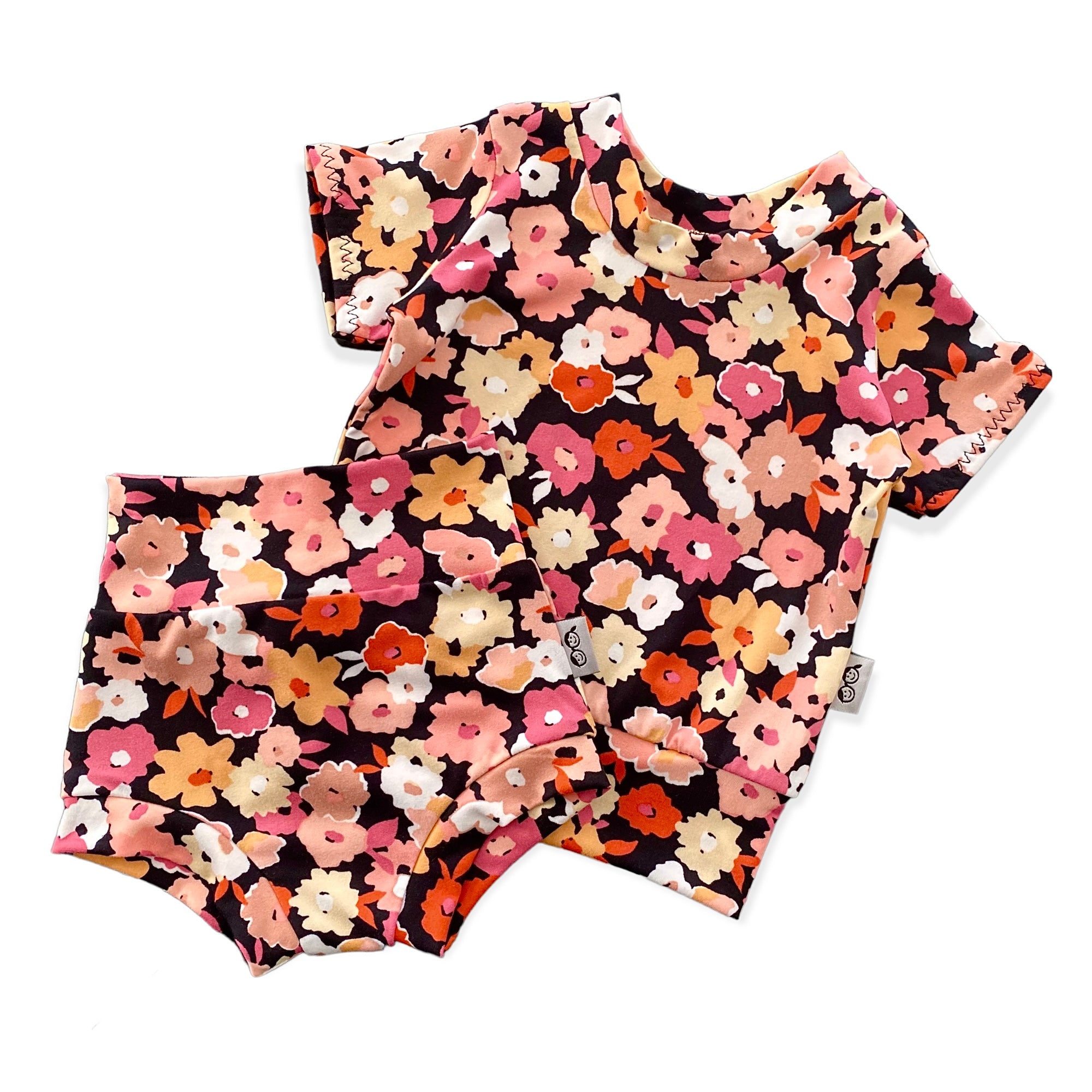 Poppies on Black Summer Lounge Set