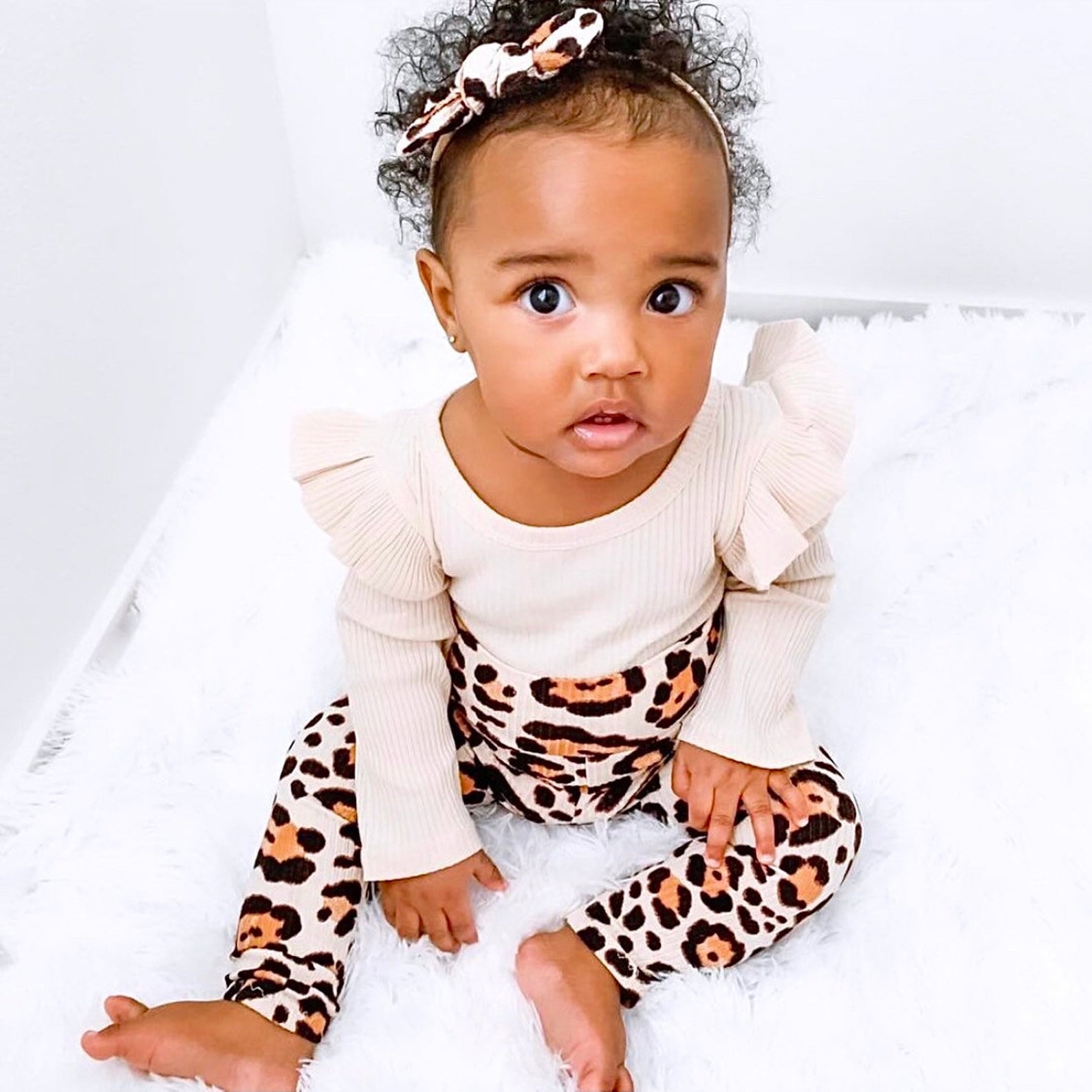 Baby Girl in Taupe Leopard Ribbed Leggings