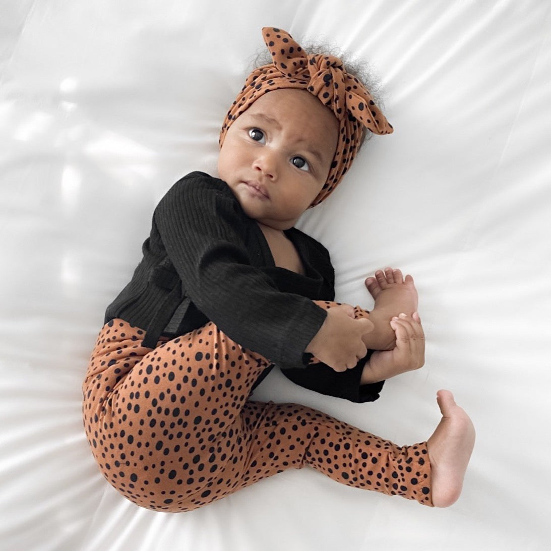 Tan Abstract Dots Fashion Print Baby Leggings and Headband for Toddler –  Dudisdesign