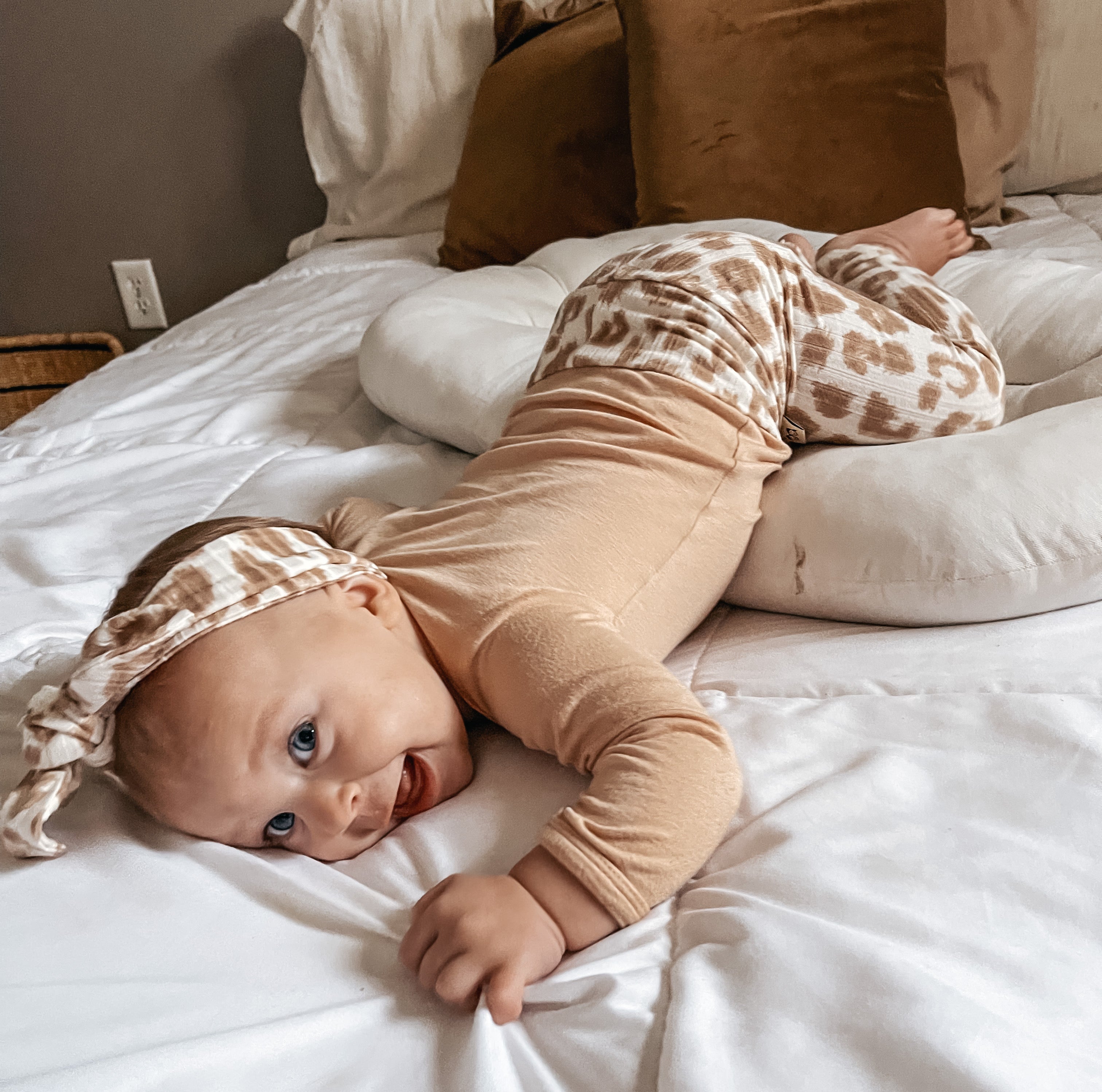 Taupe Cream Leopard Ribbed Leggings