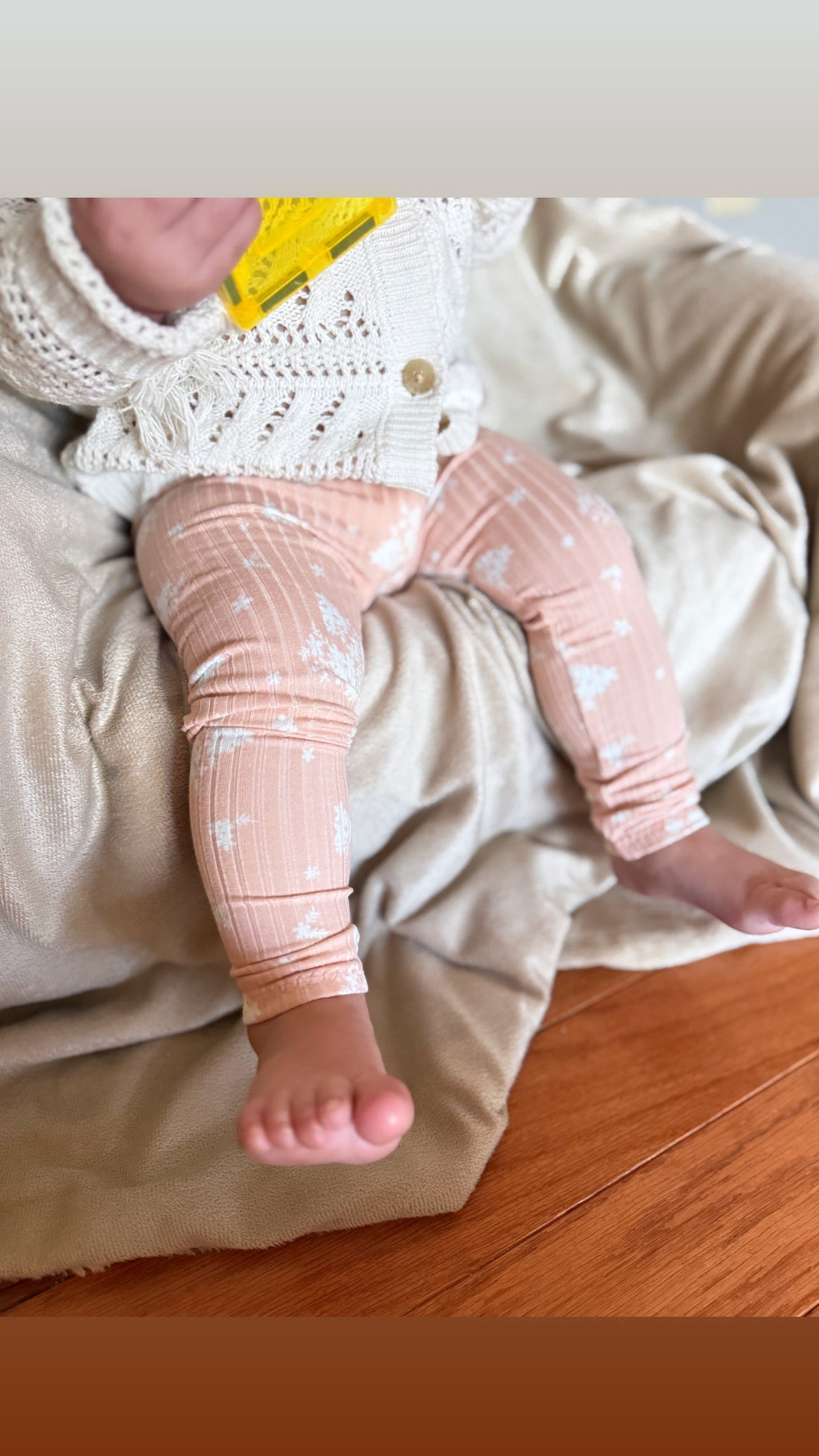 Minimal Floral Blush Ribbed Leggings