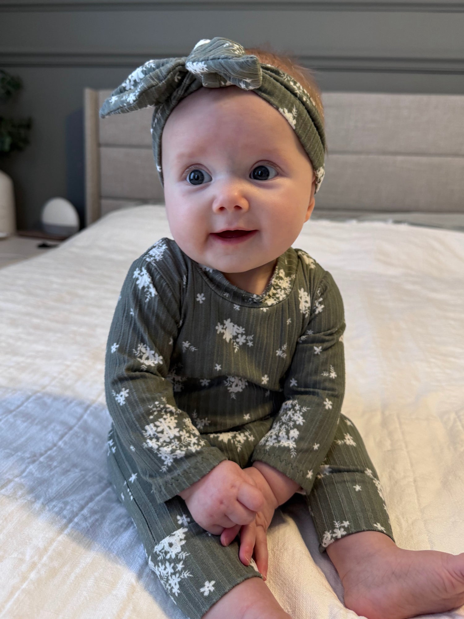 Minimal Floral Olive Ribbed Harem Romper