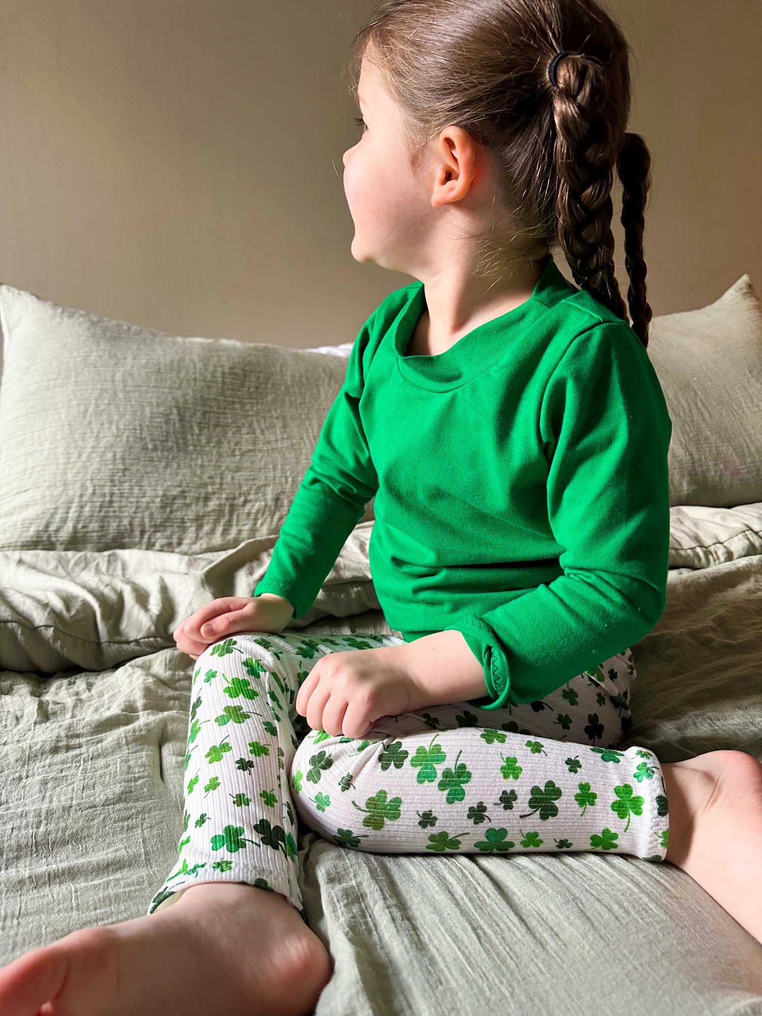 Green and Dainty Shamrocks Lounge Set