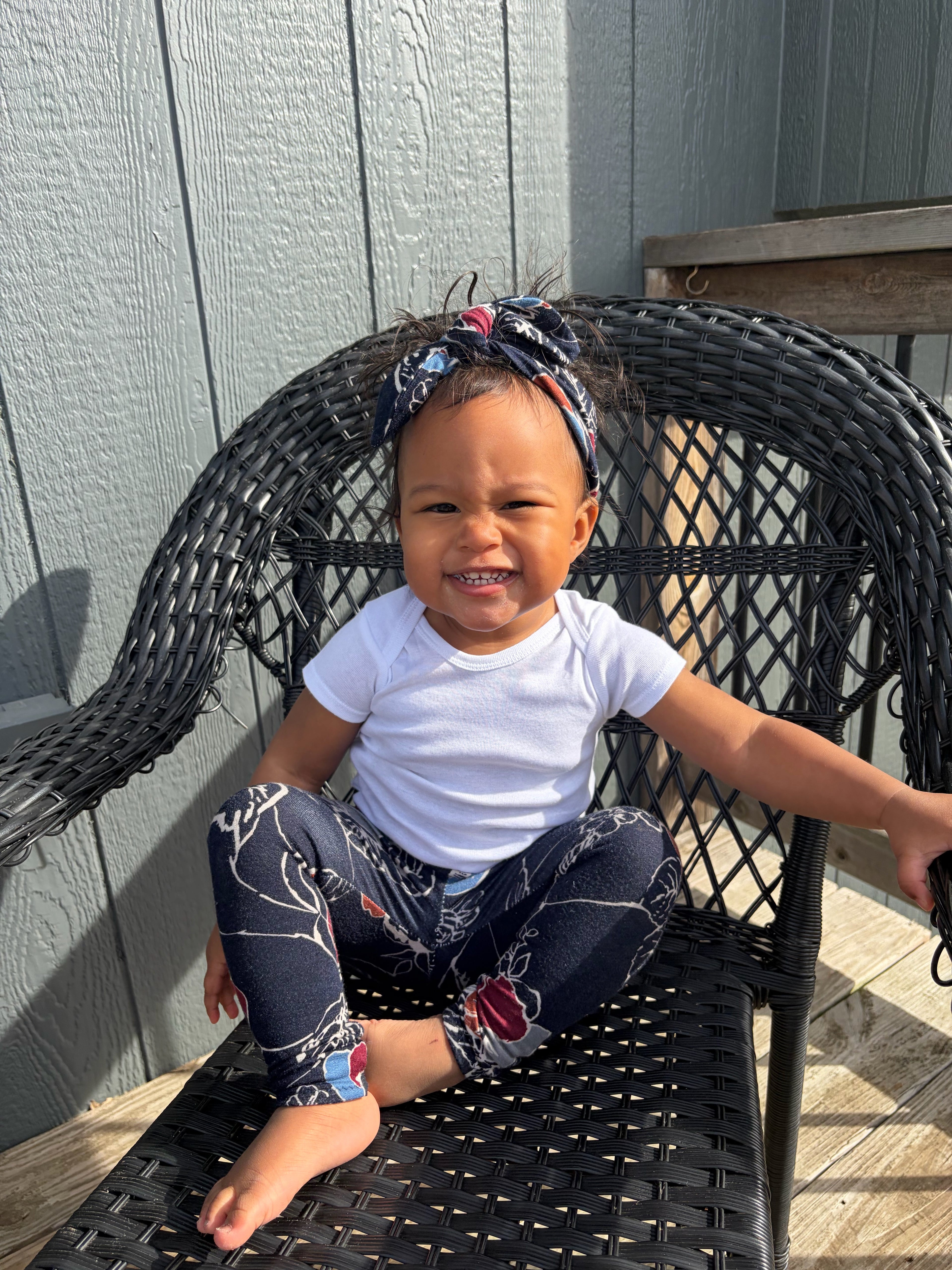 Modern Flowers on Navy Leggings