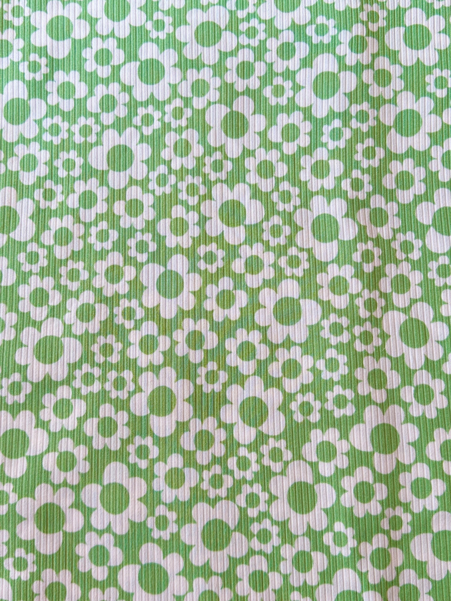 Green Daisies Ribbed - Limited Vault Fabric