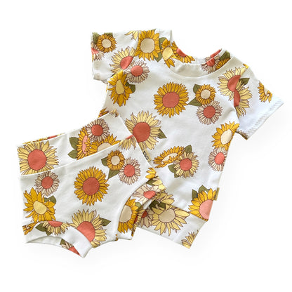 Retro Sunflowers Summer Lounge Set