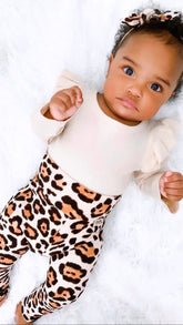 Baby Girl in Taupe Leopard Ribbed Leggings